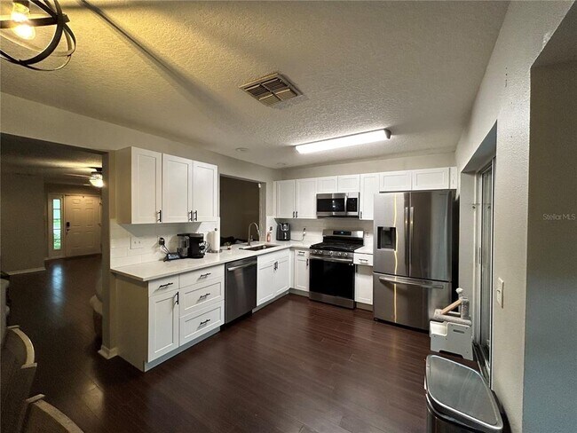 Foto del edificio - 6223 Kiteridge Dr