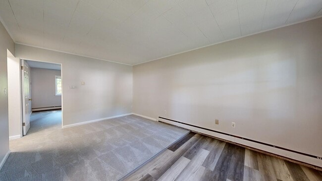 Building Photo - 122 Allen Dr
