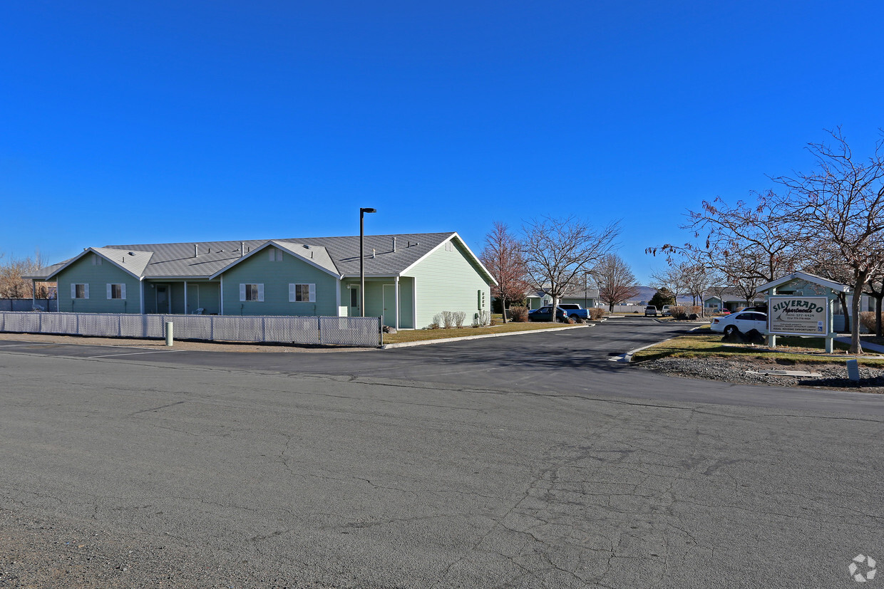 Building Photo - Silverado Apartments