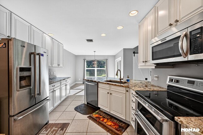 Building Photo - 270 11th St NW