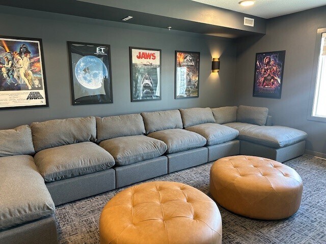 Photo du bâtiment - 49th Battalion Apartments