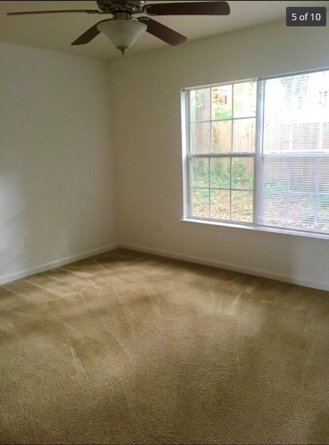 Foto del edificio - 1524 Hudson St