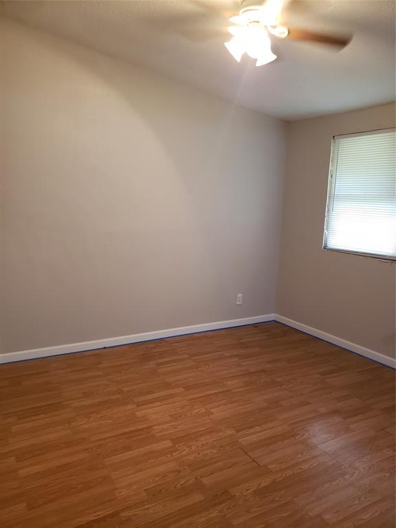 Foto del edificio - 9314 Chatwood Dr
