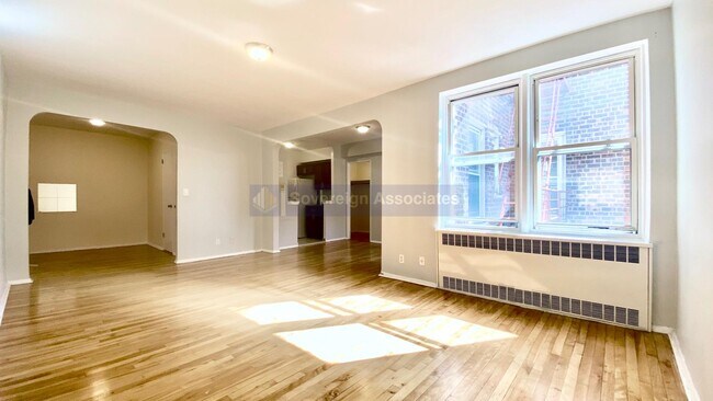Building Photo - 500 Kappock Street