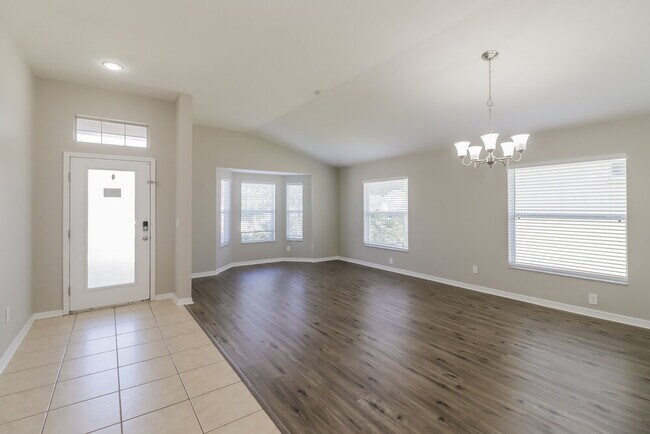 Building Photo - 3028 Sunwatch Dr