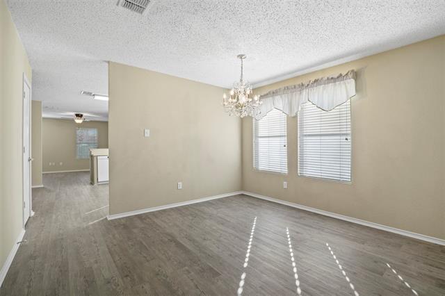 Foto del edificio - 8609 Clear River Ln