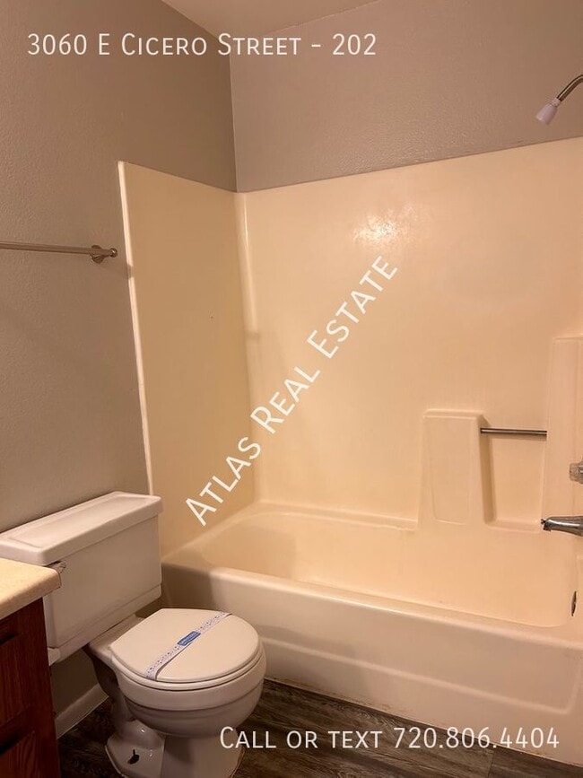 Building Photo - NOW AVAILABLE! 2 bed 2 bath in Mesa