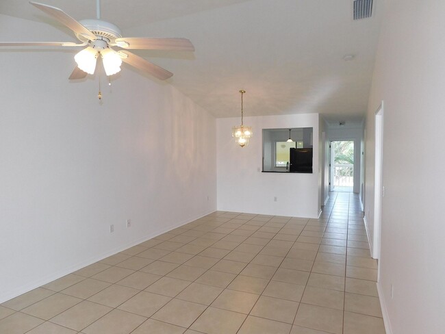 Foto del edificio - 4235 Gator Trace Ave