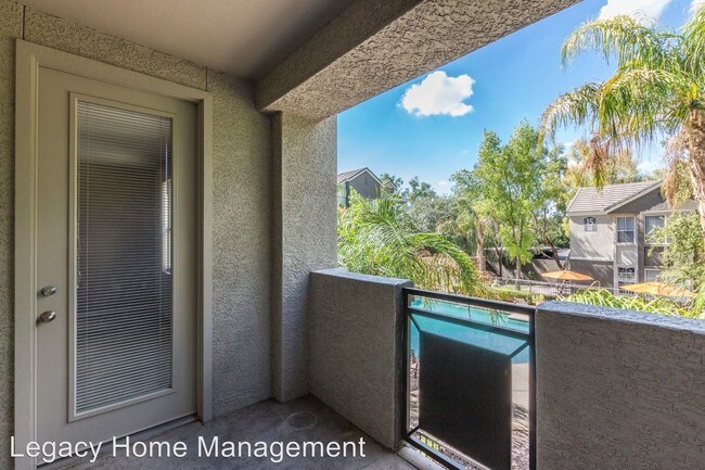 Building Photo - 911 E Camelback Rd