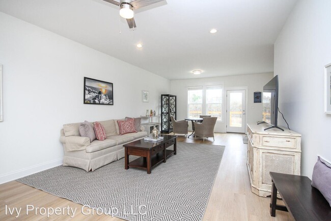 Foto del edificio - 3 br, 2.5 bath House - 1102 Startown Rd