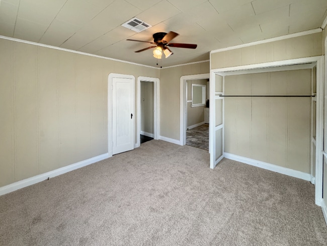 Building Photo - 413 Pailet Ave