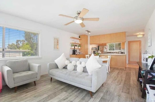 Building Photo - 6675 Mission Gorge Rd