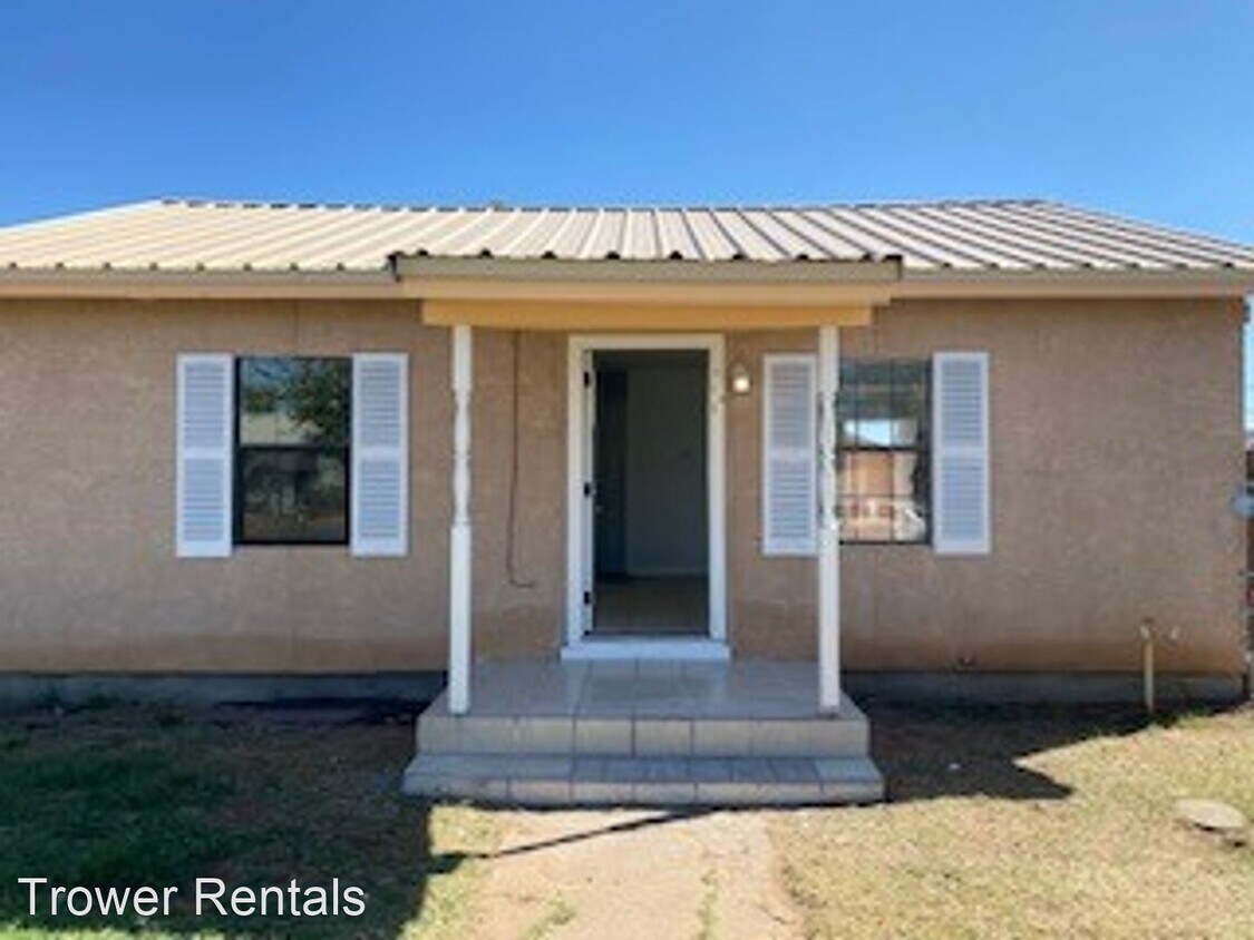 Foto principal - 2 br, 1 bath House - 2107 W Washington