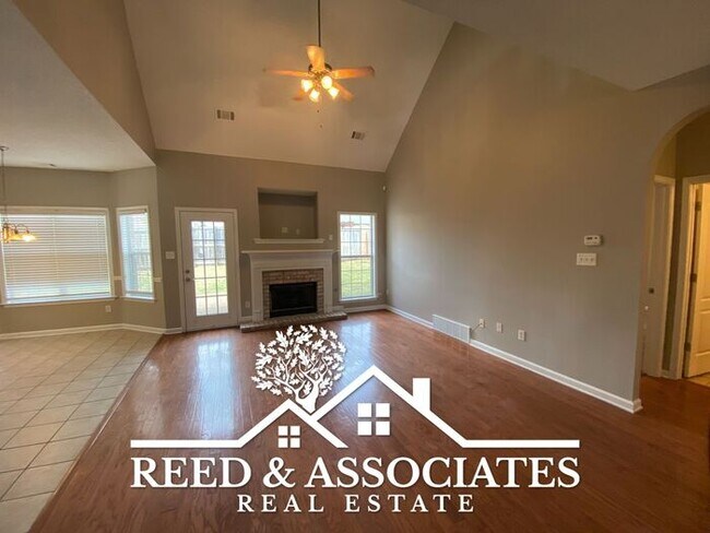 Building Photo - Luxurious 2-Story Cordova Home!