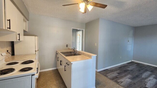 Foto del edificio - 7317 46th Ave N