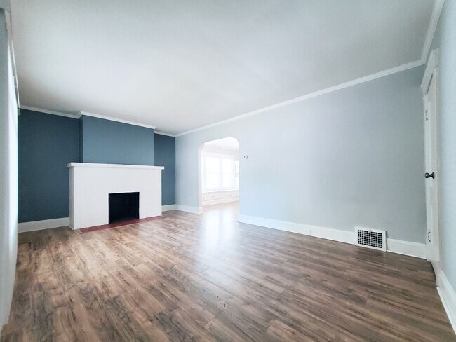 Foto del edificio - 3447-49 Altamont Avenue