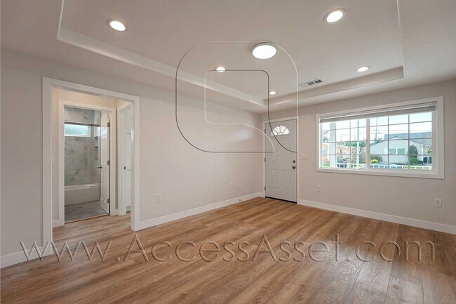 Foto del edificio - Spacious 4 Bed/2 Bath Home With EV Charger In Torrance!