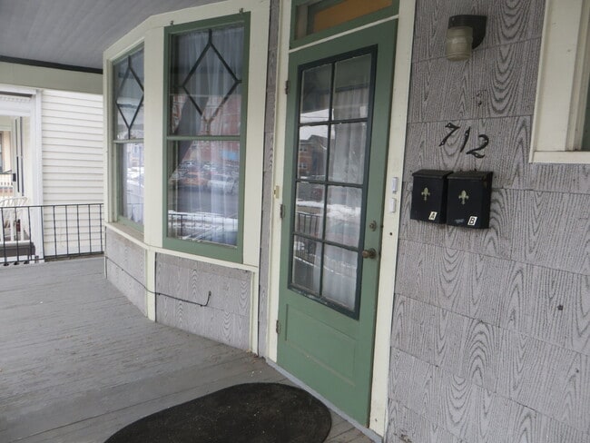 Building Photo - 712 Jackson St