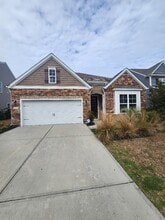 Building Photo - 2825 Scarecrow Way