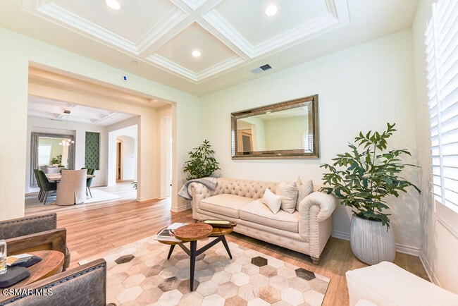 Building Photo - 6981 Shadow Wood Dr