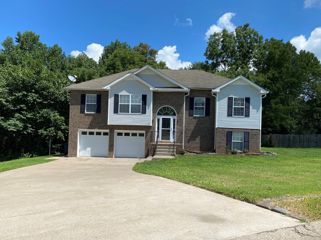 2515 Widgeon Dr, Clarksville, TN 37042 House Rental in Clarksville