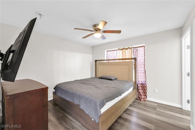 Foto del edificio - 4015 16th Ave SE