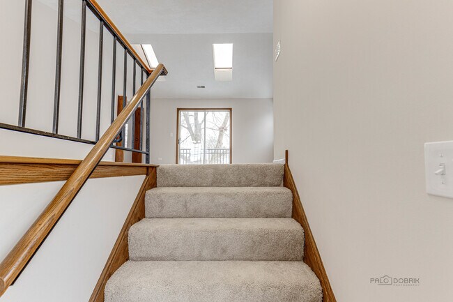Foto del edificio - 2115 Southwind Cir