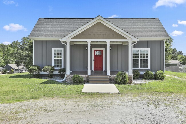 Building Photo - 264 Lagrange St