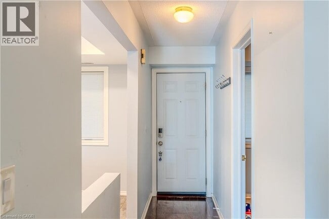 Photo du bâtiment - 55 Bristol Rd E