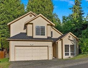 Building Photo - 6814 119th Ave SE