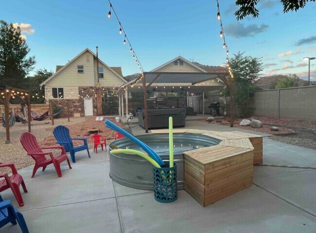 Foto del edificio - 170 E 100 N