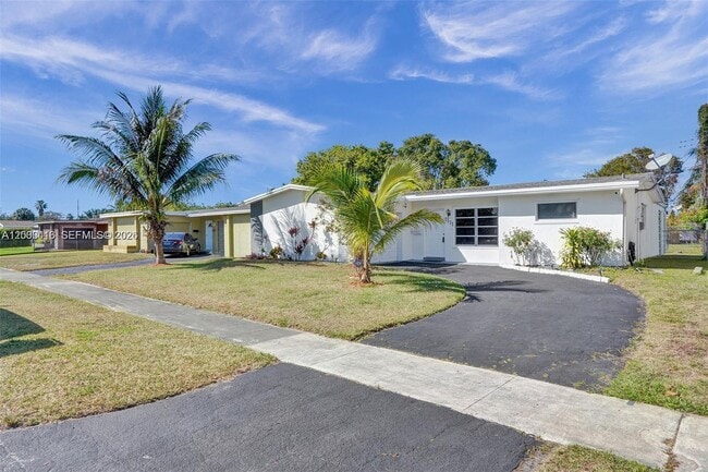 Foto del edificio - 7131 NW 24th Pl