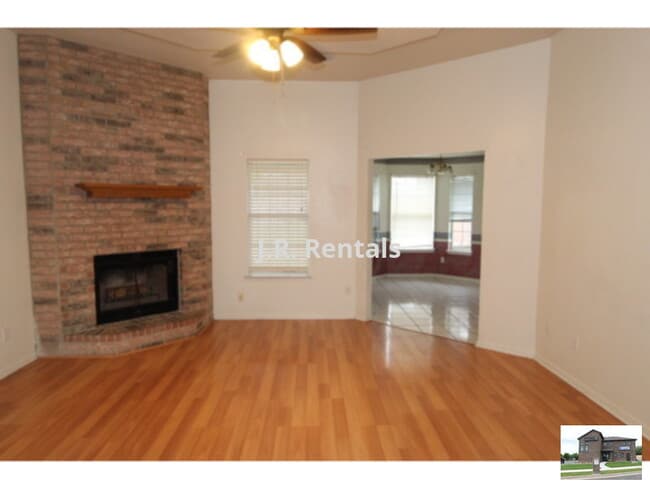 Building Photo - 4209 Adobe Dr