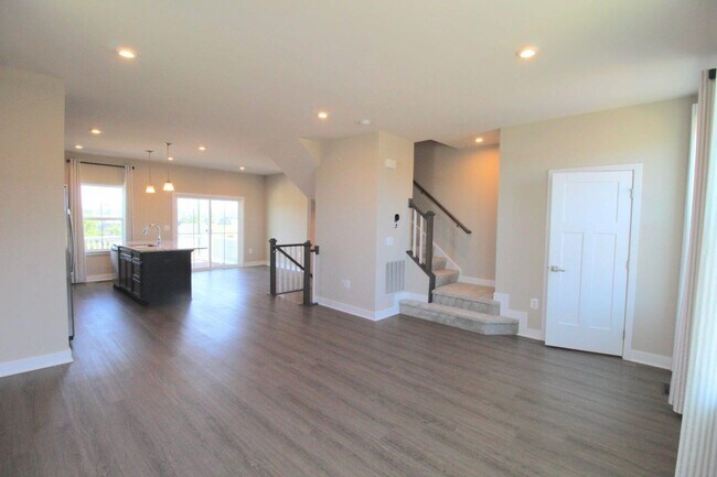 Foto del edificio - 4489 Drysdale St