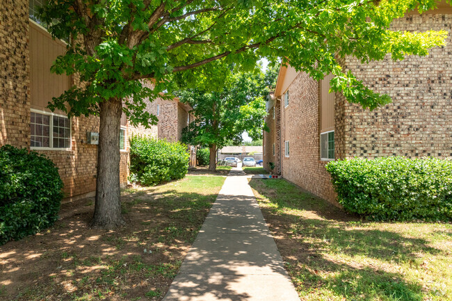 Building Photo - Copperstone Point