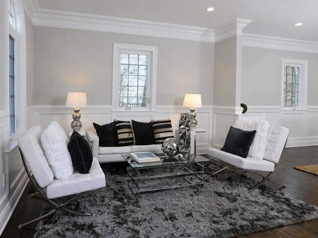 Building Photo - 200 Davis Ave