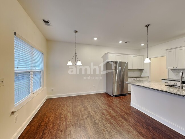 Building Photo - 432 Pearson Cir