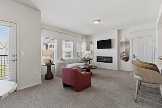 Building Photo - 152 Northland