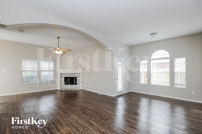 Building Photo - 2508 Esquire Dr