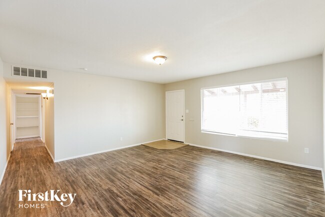 Foto del edificio - 4044 W Bethany Home Rd