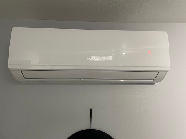 Aire acondicionado/calefacción - 6425 Haas Ave