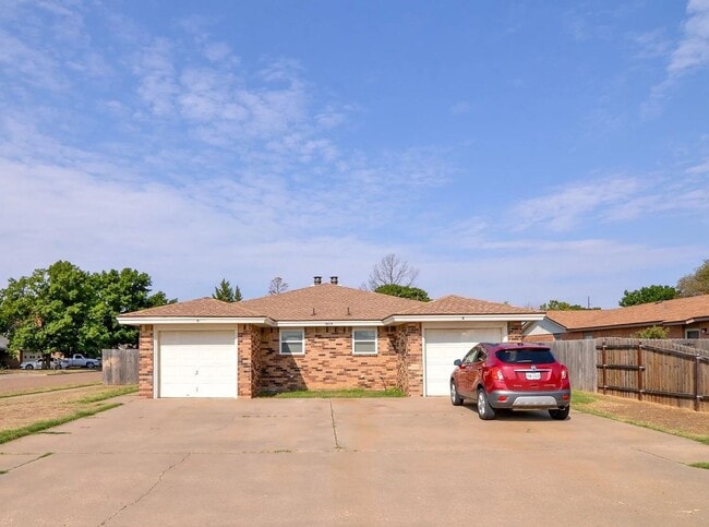 Building Photo - 8214 Vernon Ave