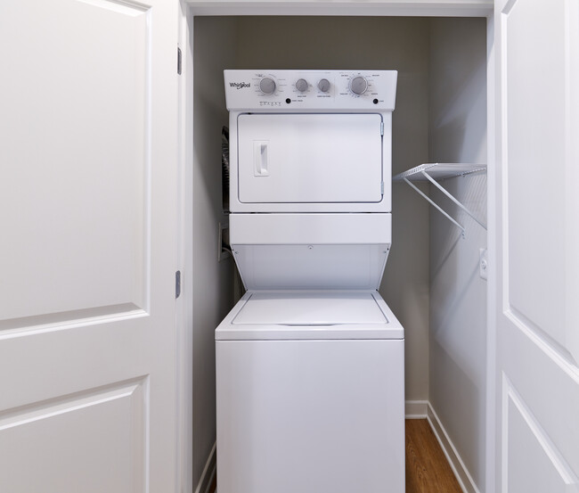 Lavadora y secadora en el apartamento - Avalon Foundry Row
