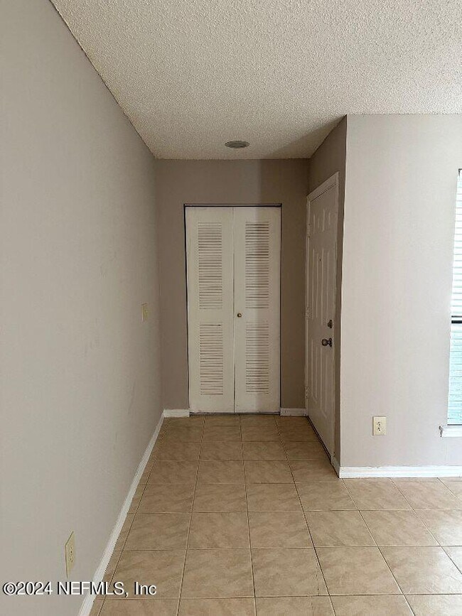 Building Photo - 10200 Belle Rive Blvd