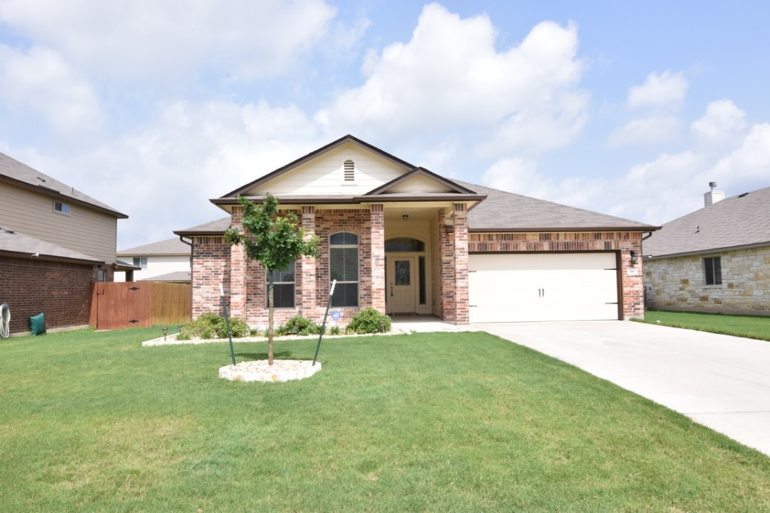 Primary Photo - 1140 Emerald Gate Dr