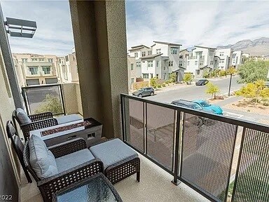 balcony - 1541 Unison Way