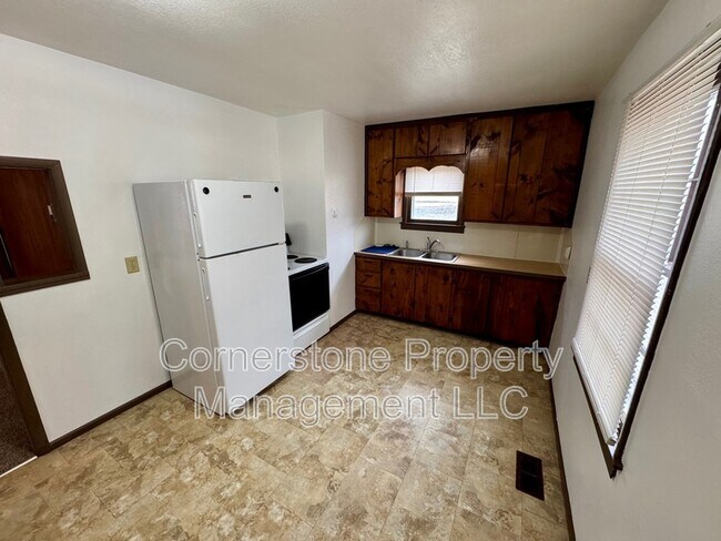 Foto del edificio - 615 Birch St