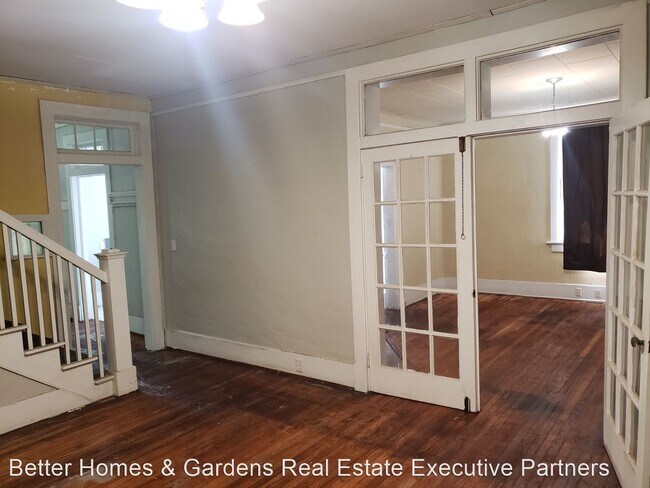 Building Photo - 2 br, 1 bath House - 2278 WHITE RD