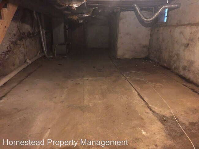 Foto del edificio - 4 br, 1.5 bath House - 323 S. 5th St