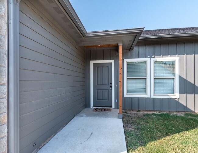 3816 Mabery Dr, Granbury, TX 76048 House Rental in Granbury, TX